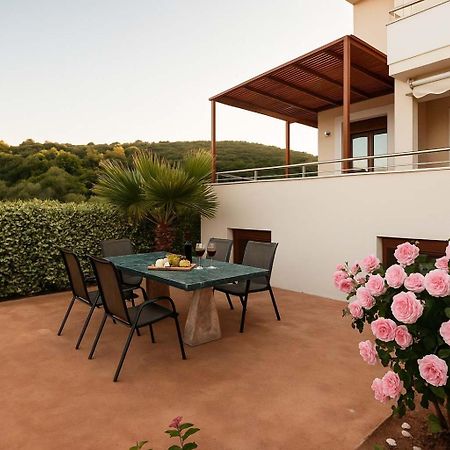 Petalídhion Villa Armonia - Beachfront Majestic Retreat מראה חיצוני תמונה